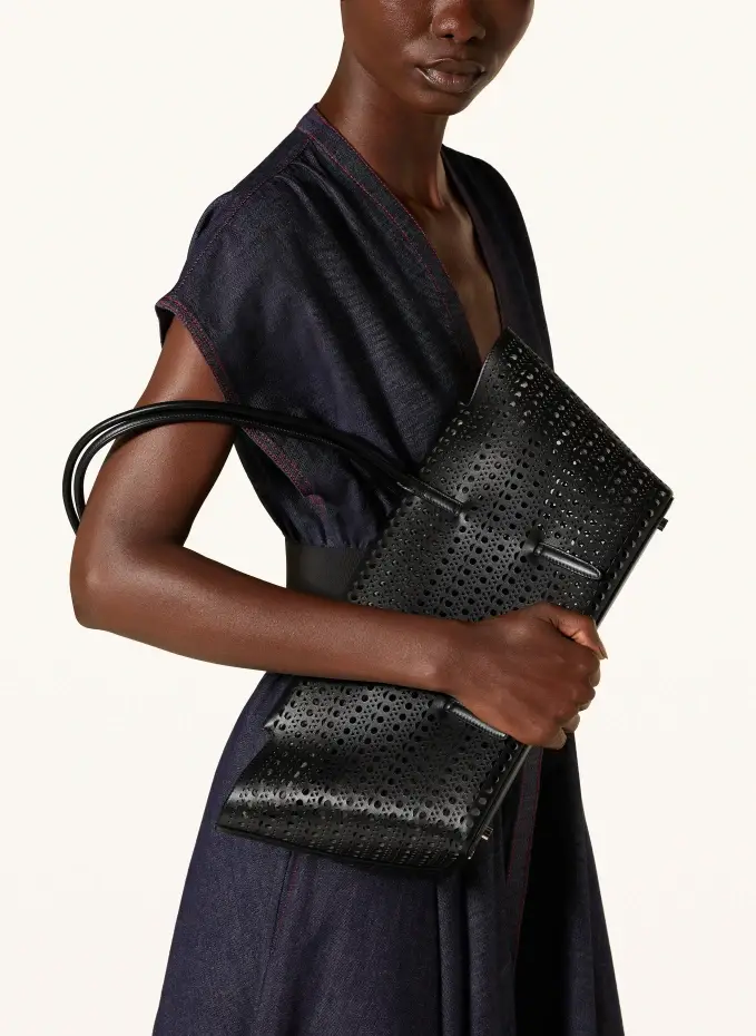 ALAÏA Shopper NEW MINA 32 mit Pouch Speichern exportieren